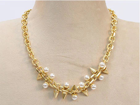 Pearl studs link chain