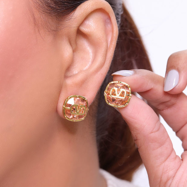 Alphabet V copper pink cz studs