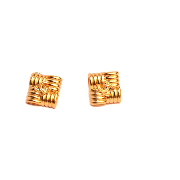 square twin c textured earrings gold