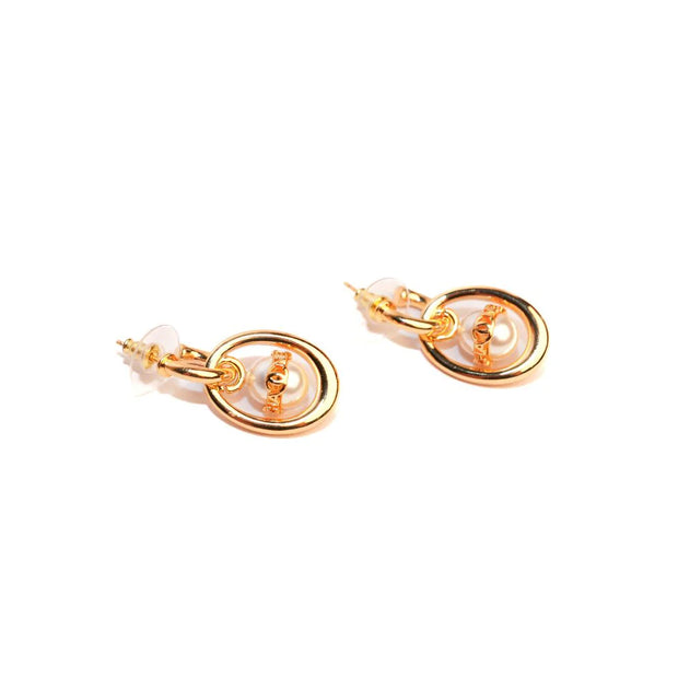 Double C Pearl studded earrings