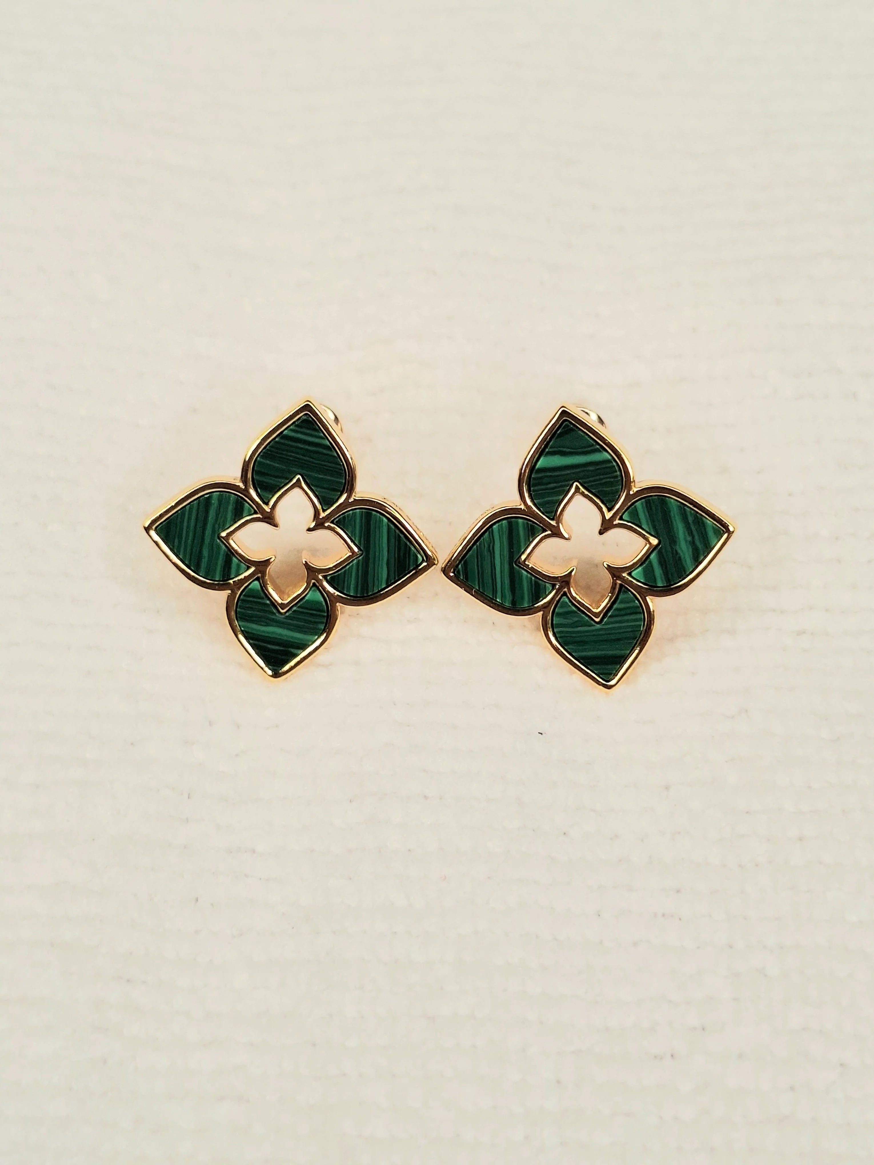 Alphabet RC Gold Plated green Clover Plain Stud Earring