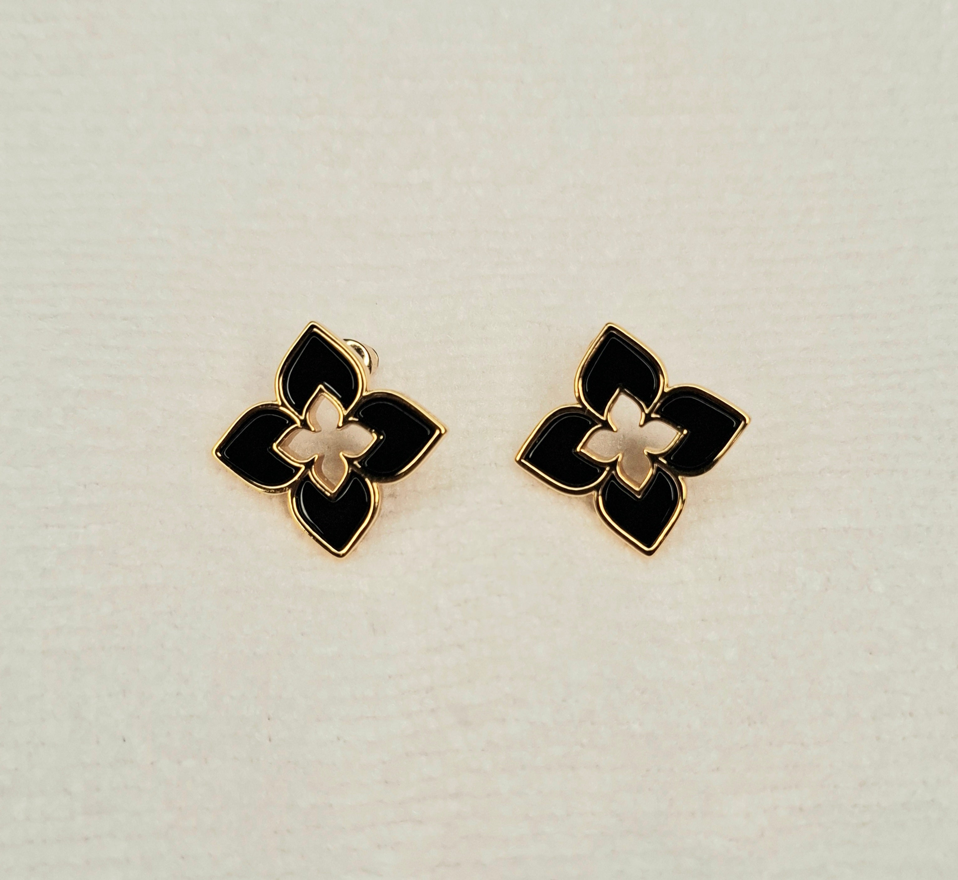 Alphabet RC Gold Plated Black Clover Plain Stud Earring