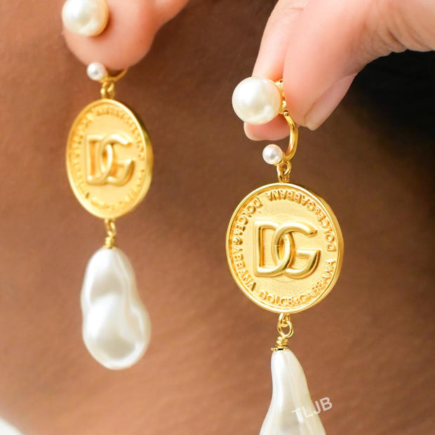 Alphabet D & G gold coin danglers