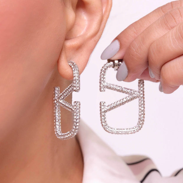 Alphabet V silver rhinestones hoops 45mm