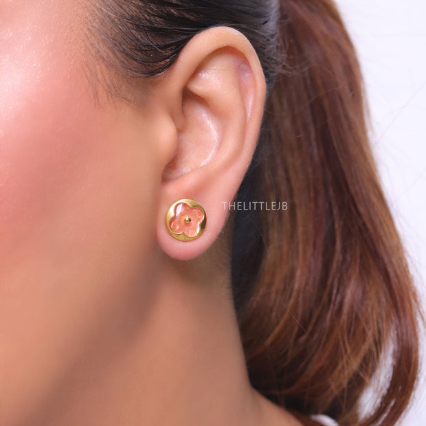 Peach clover leaf motif earing in gold plating