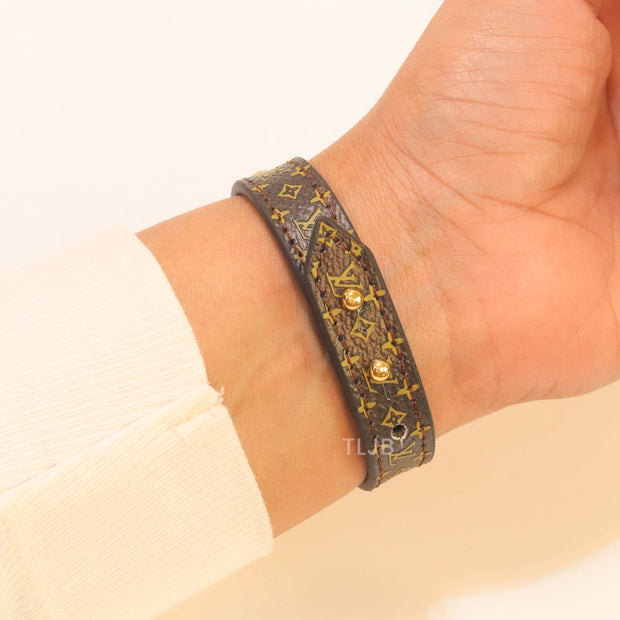 Alphabet L & V brown leather bracelet