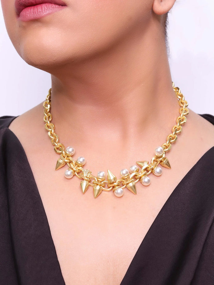 Pearl studs link chain