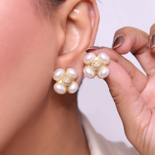 Gold double C CZ & pearl Bubble Square Studs