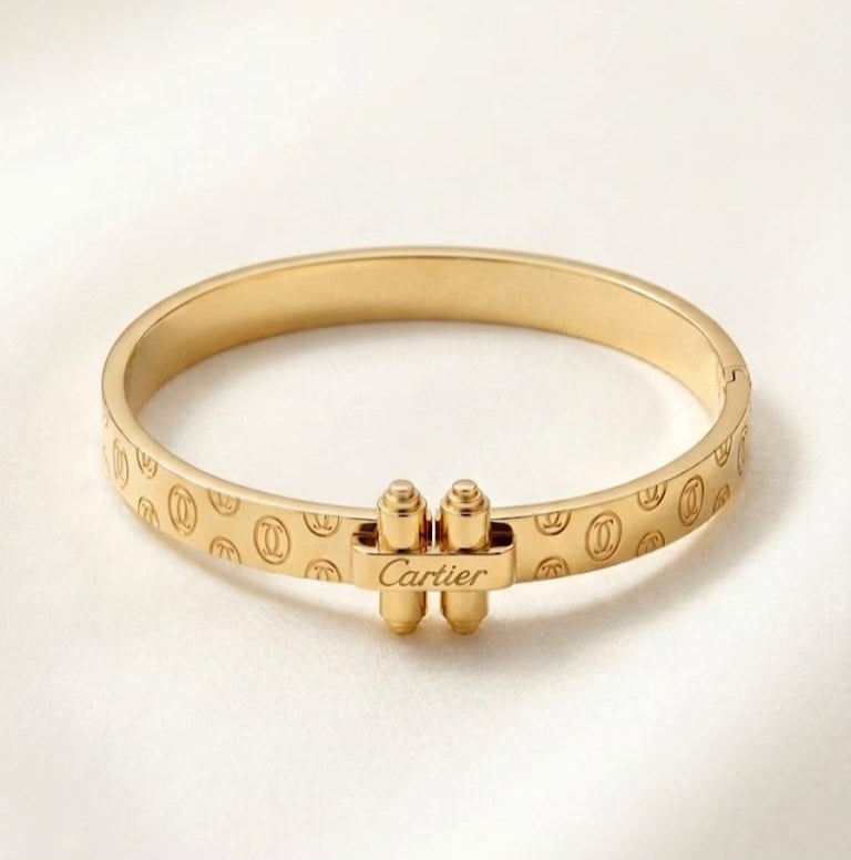 Double C Openable Gold Bracelet