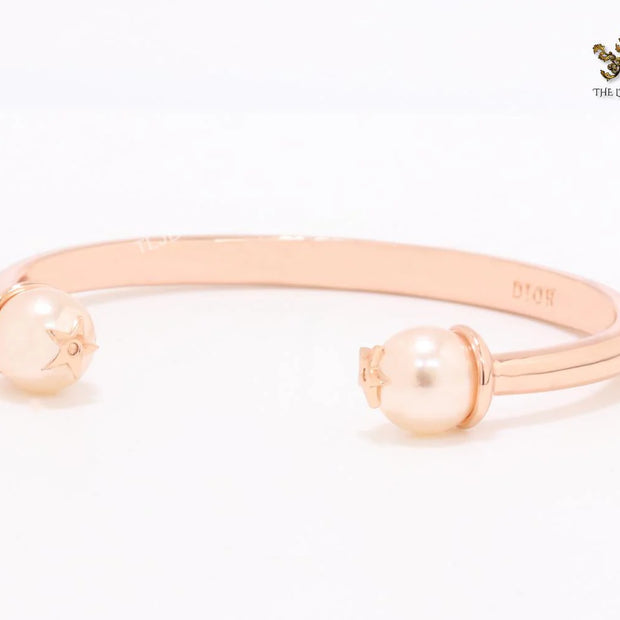 Alphabet CD rose gold and pearl bracelet