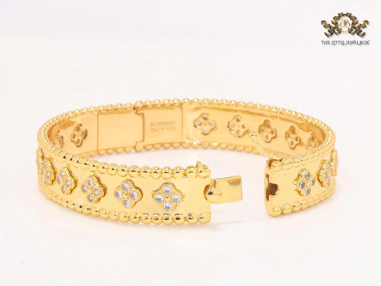 Gold clover motif CZ bracelet