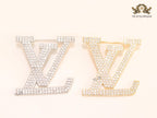 Stylish Land V brooch in cz and rose gold finish