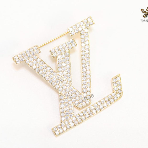 Stylish Land V brooch in cz and rose gold finish