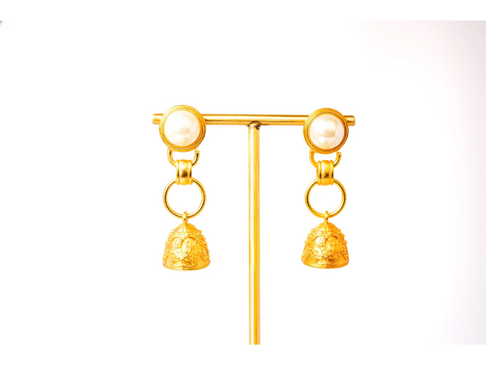 Double C gold pearl dome earring