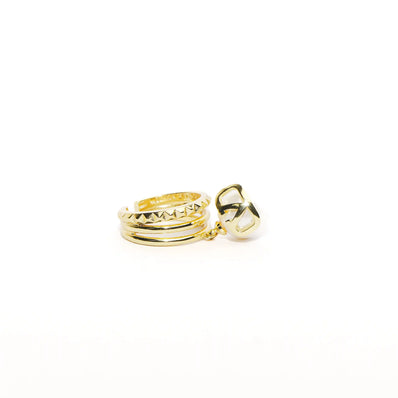 Alphabet V Pearl Dome Ring
