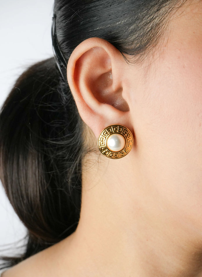 Alphabet G Pearl Round Studs in Gold Plating