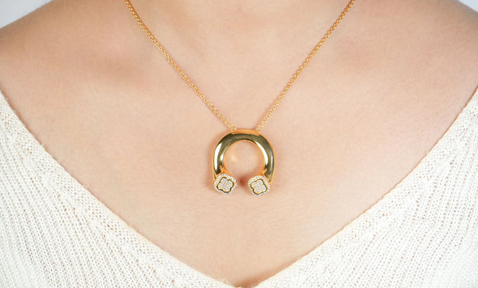 Alphabet VCA Signature Clover Pendant Chain in CZ | Lucky Charm Necklace