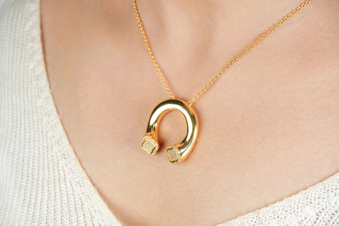 Alphabet VCA Signature Clover Pendant Chain in CZ | Lucky Charm Necklace