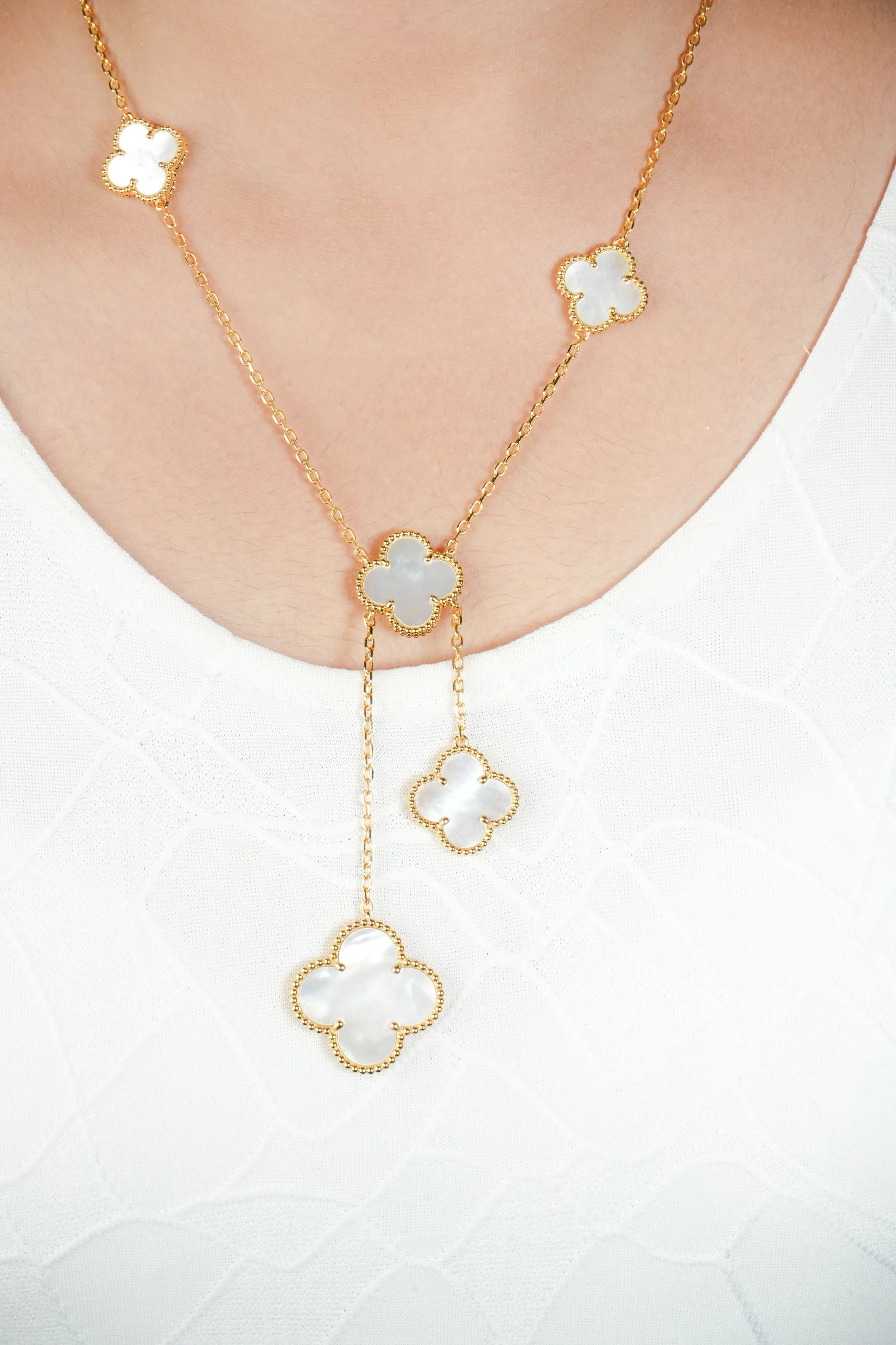 Alphabet VCA 5 Petal Gold Chain in White MOP Clover Charm Necklace