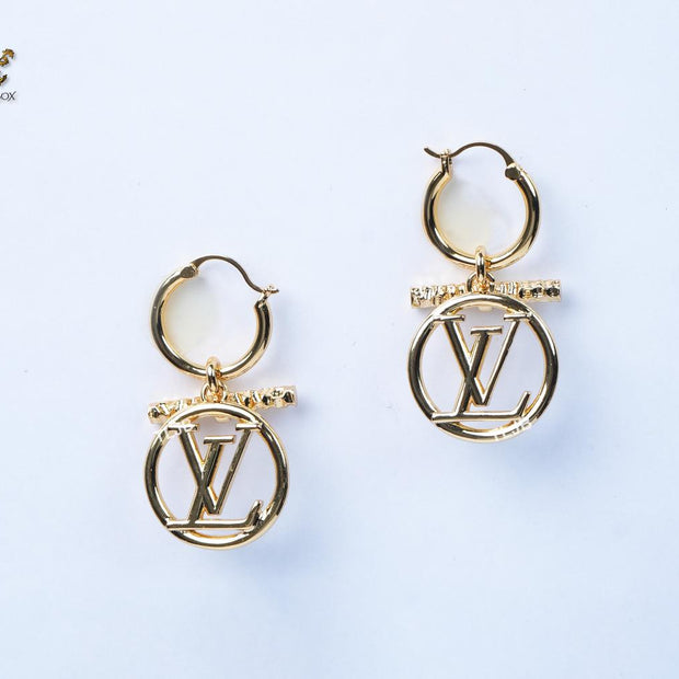 Alphabet L round gold danglers