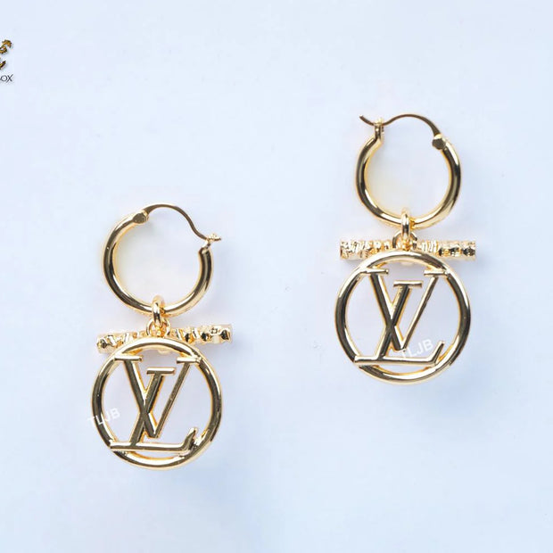 Alphabet L round gold danglers