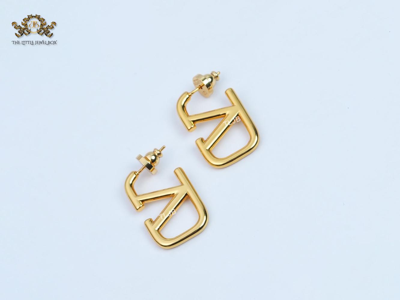 Open V small rectangular hoops 27mm