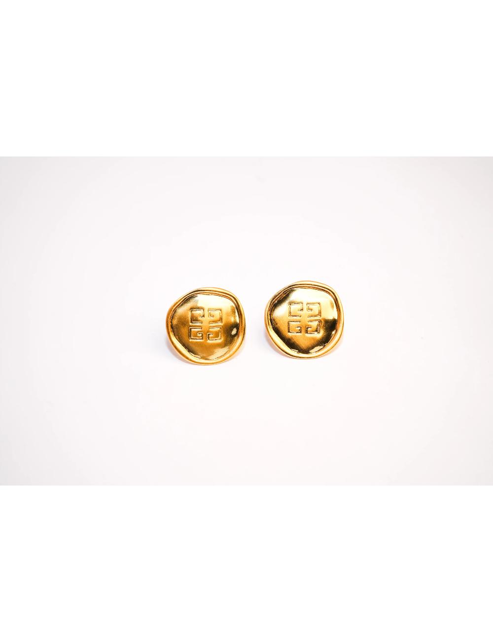 Gold studs