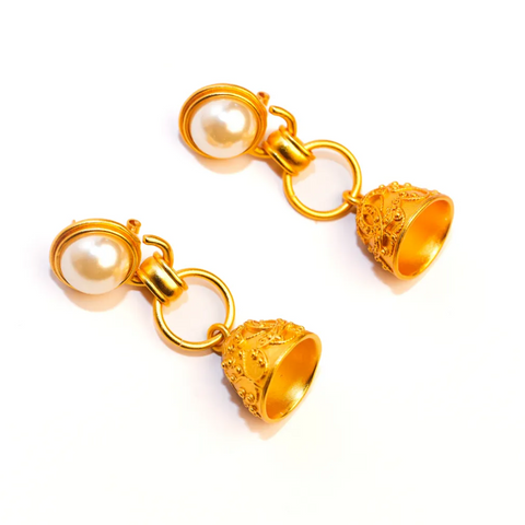Double C gold pearl dome earring