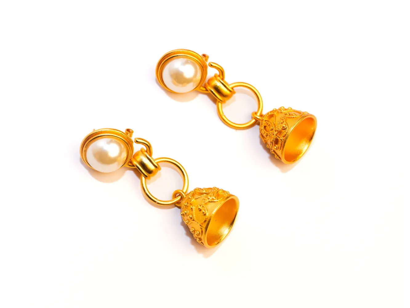 Double C gold pearl dome earring