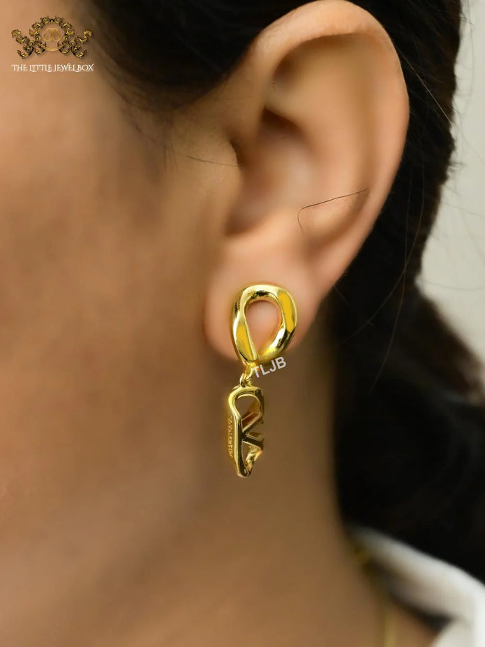 Alphabet V twisted gold danglers