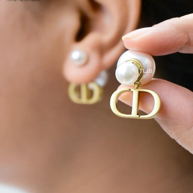 Alphabet CD and pearl bomber studs matt