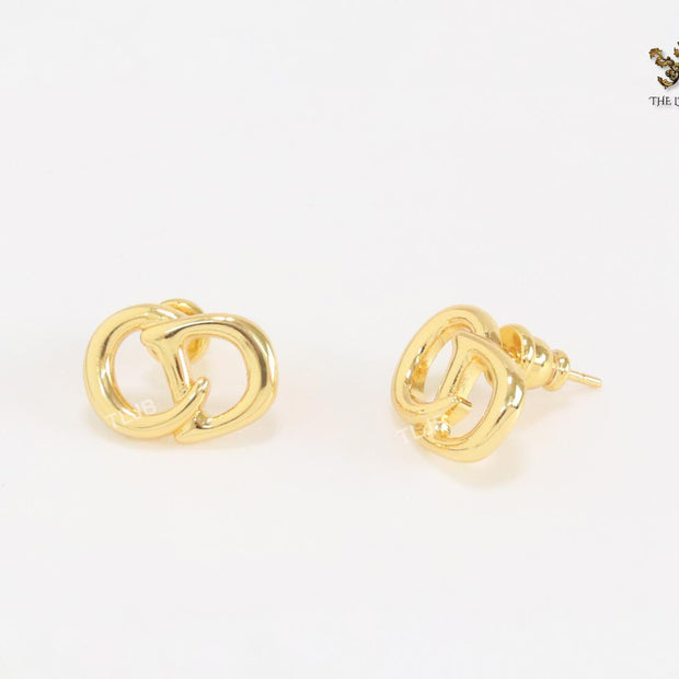 Alphabet CD twisted small gold studs