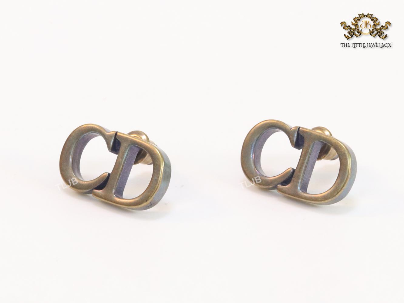 Alphabet CD oxidized gold studs