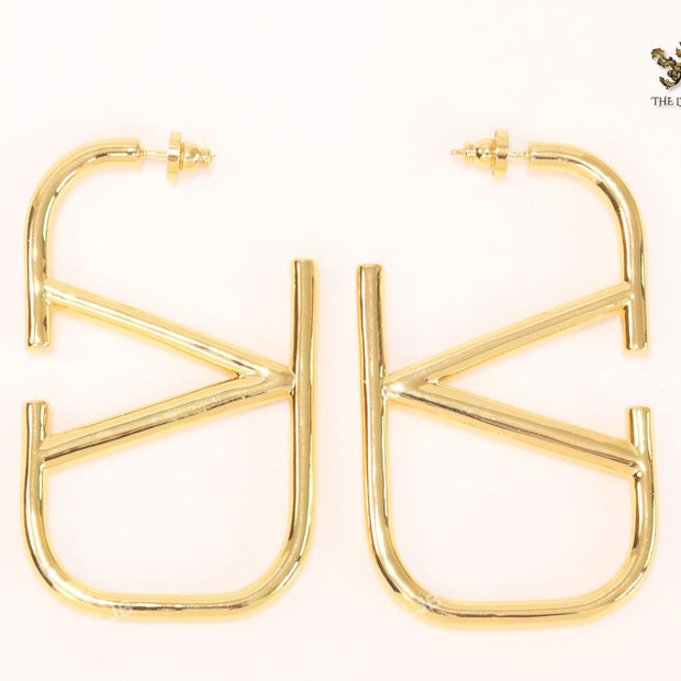 Open V gold rectangular hoops 70 mm xl