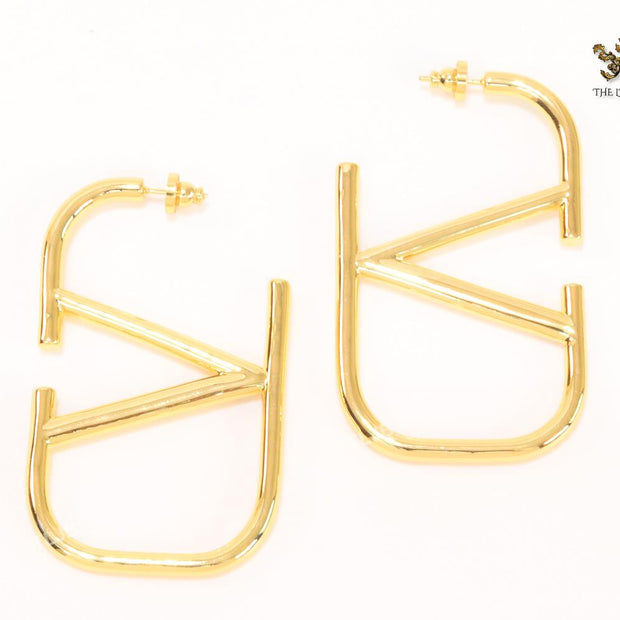 Open V gold rectangular hoops 70 mm xl