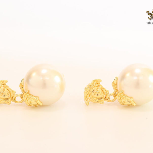 Gold medusa and 25 mm pearl dangles