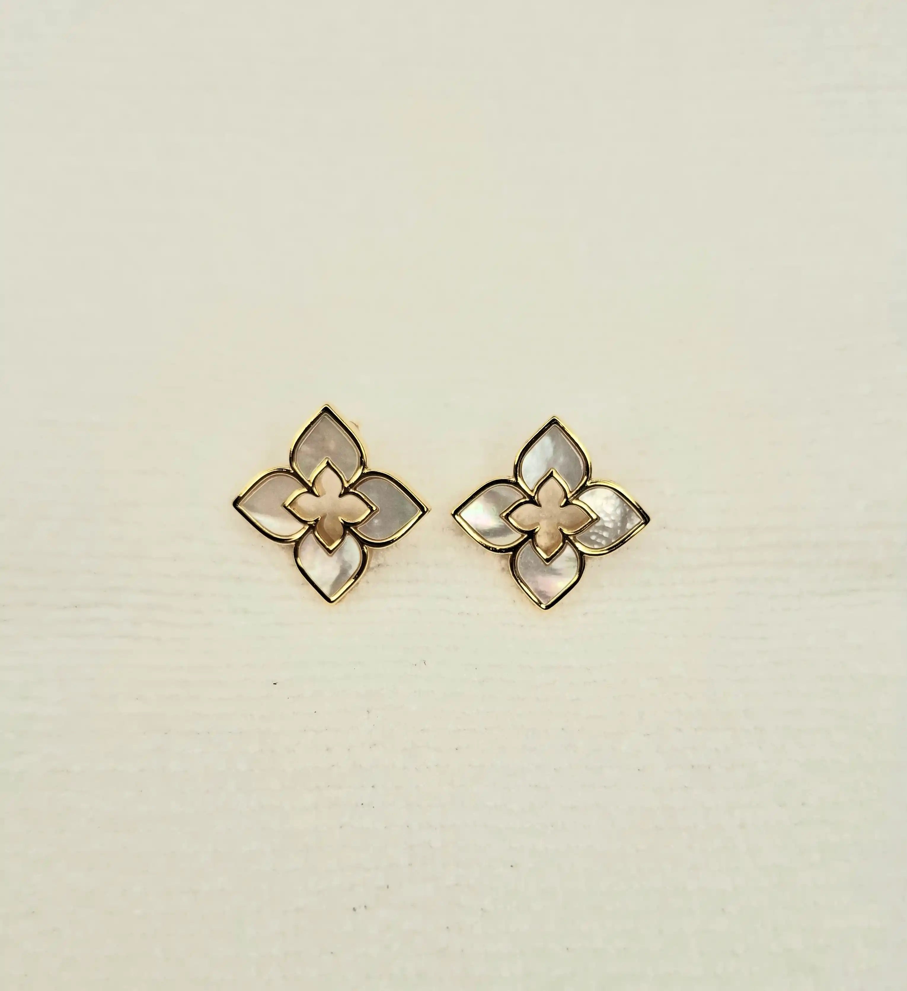 Alphabet RC Gold Plated White Clover Plain Stud Earring