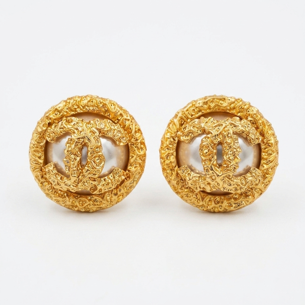 Gold Plated Textured Round Double C Stud Earrings with Pearl inset