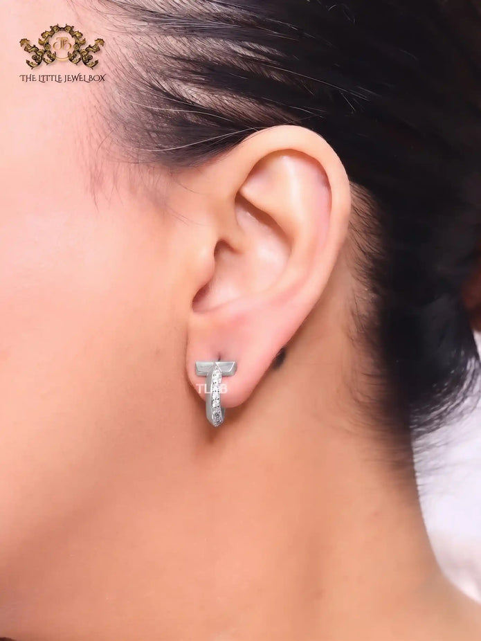 Alphabet T platinum and cz studs