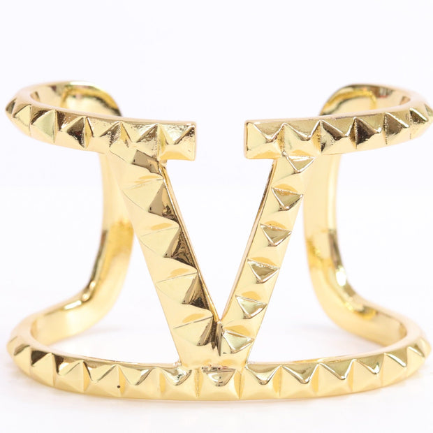 Large Alphabet V Bracelet in gold finish