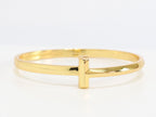 Alphabet T bracelet in gold