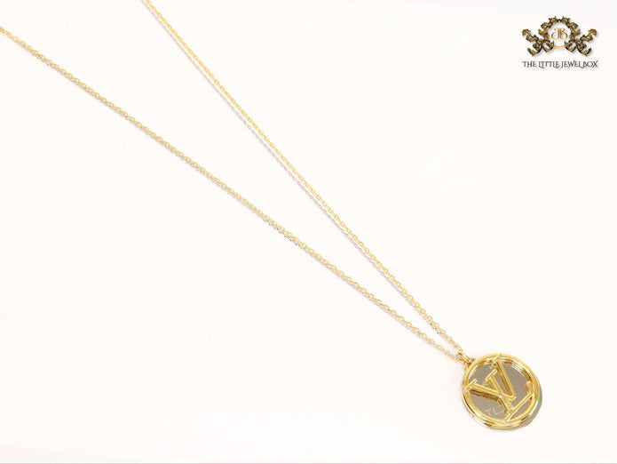 Alphabet L long gold chain