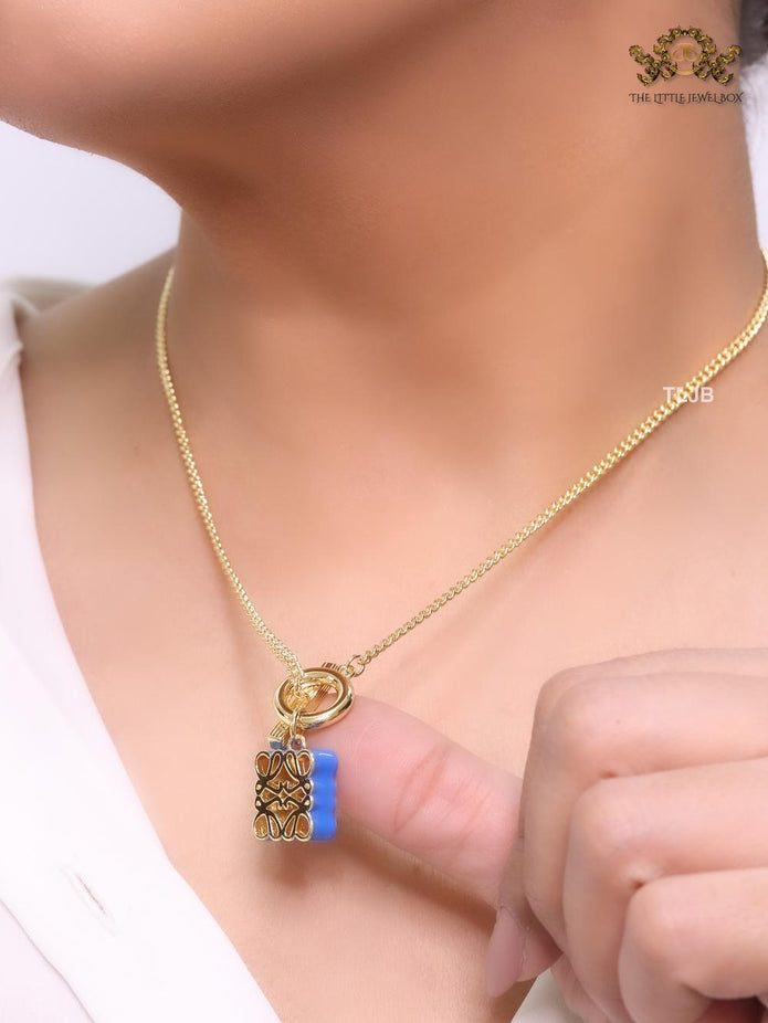 Alphabet L blue & gold sleek pendant