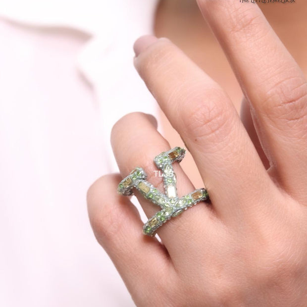 Open V crystal stone ring