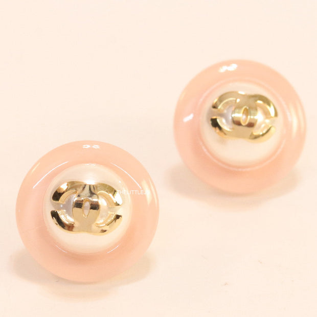 Pink acrylic studs with pearl and twin C motif