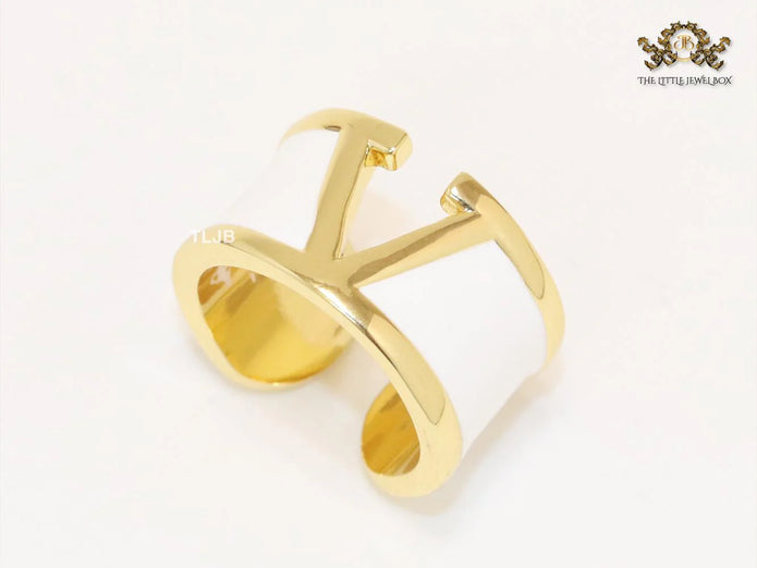 Open V and white enamel bold ring