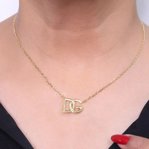 Alphabet D and G gold chain