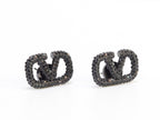Alphabet V black rhinestones studs