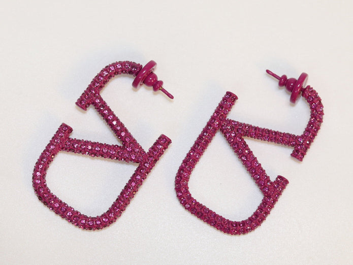Alphabet V magenta rhinestones hoops