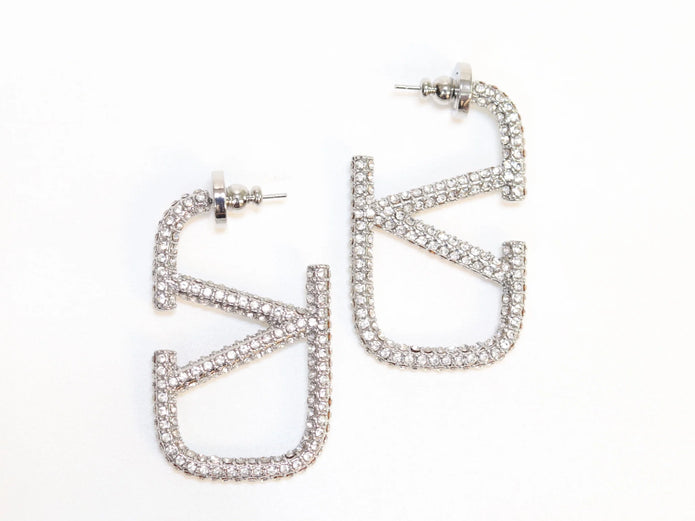 Alphabet V silver rhinestones hoops 45mm